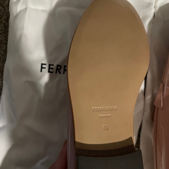 Ferragamo pink gancini loafers - Picture 5 of 13
